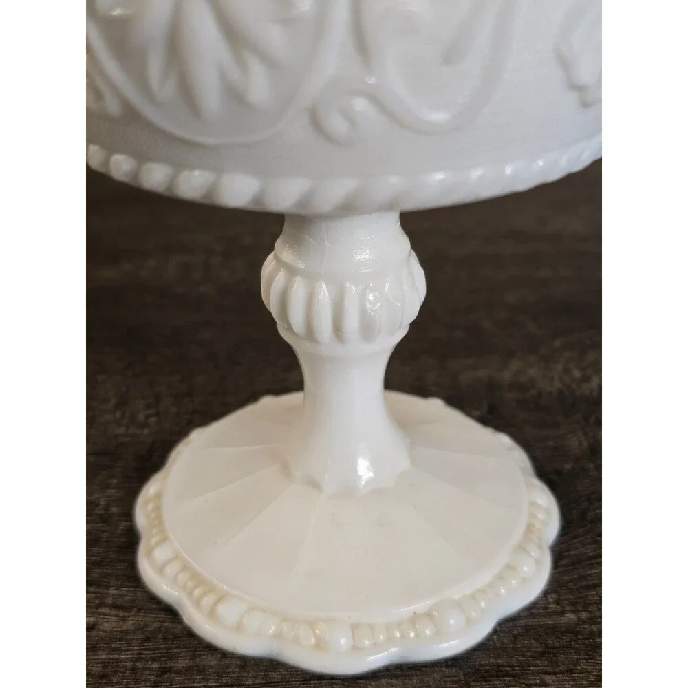 Vintage Indiana Milk Glass Pedestal Compote Floral Medallion Daisy Flat Edge